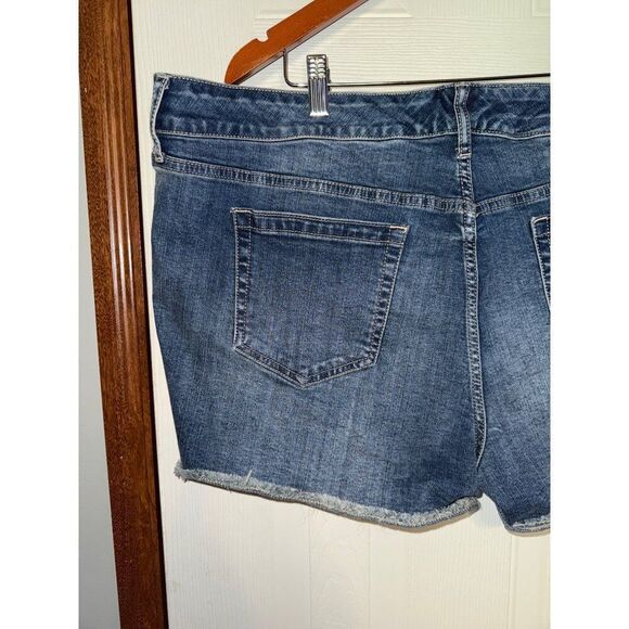 Torrid High Rise Jean Shorts Size 20 - Picture 6 of 10